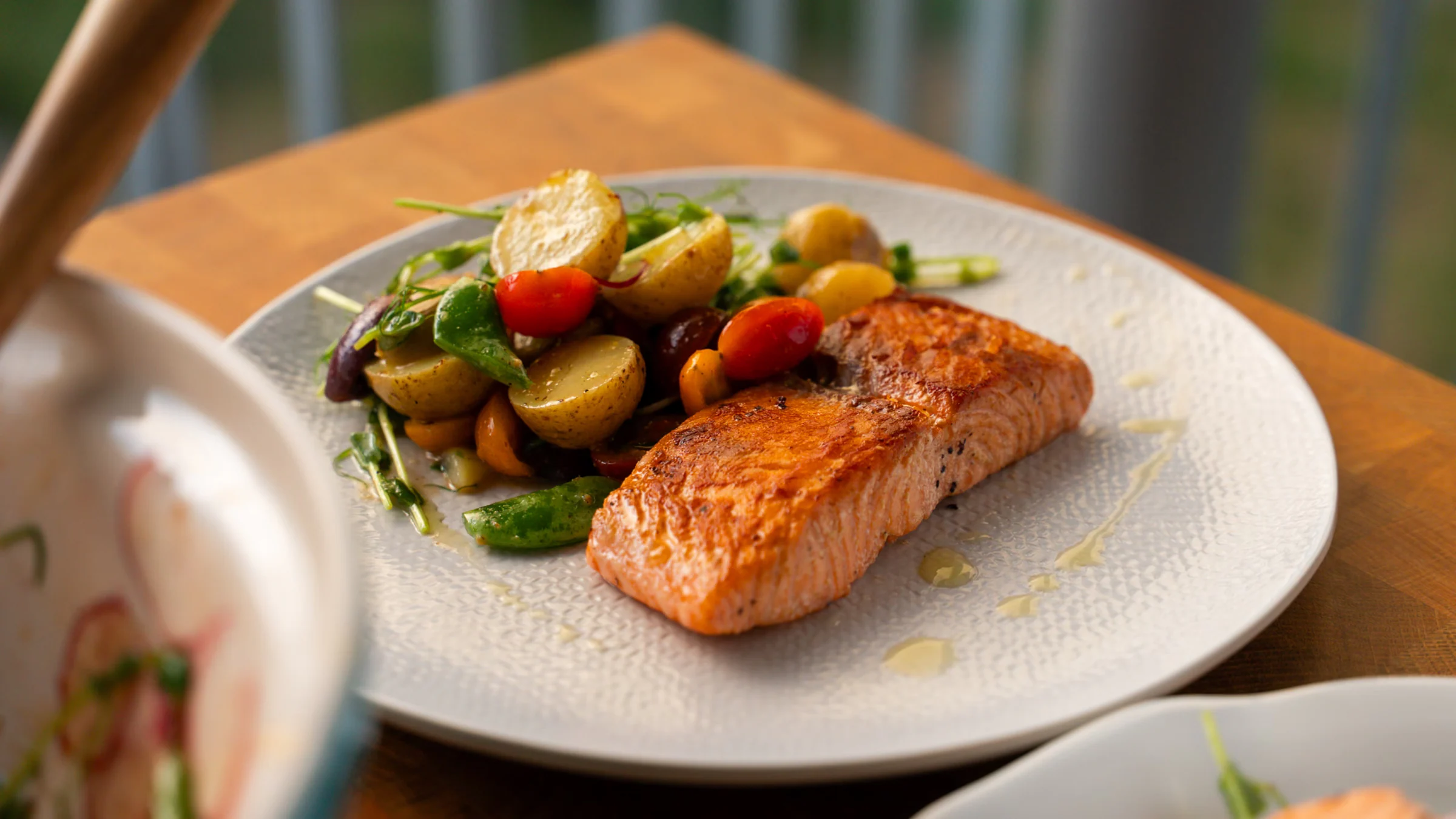 Salmon confit with potato salad.